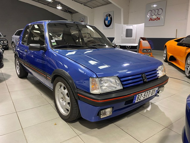 Peugeot 205 GTI