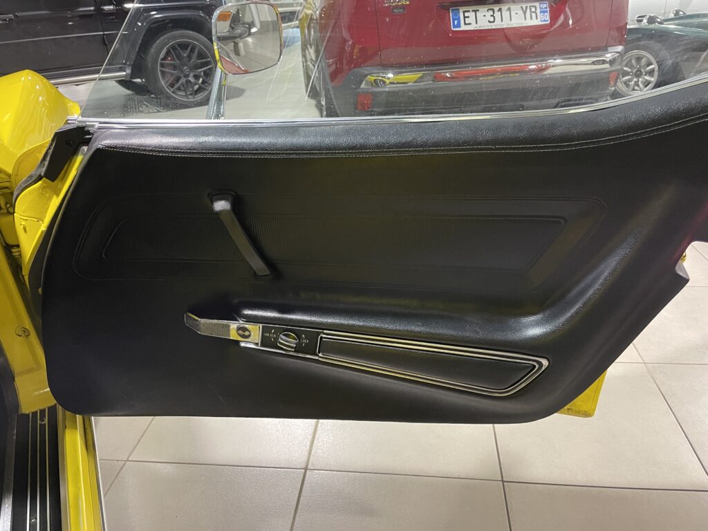 Intérieur de porte passager - Corvette C3