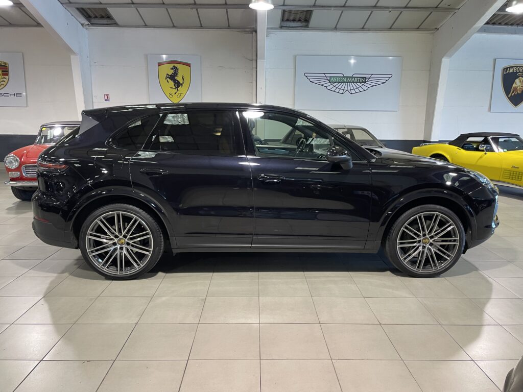 Profil droit - Porsche Cayenne S