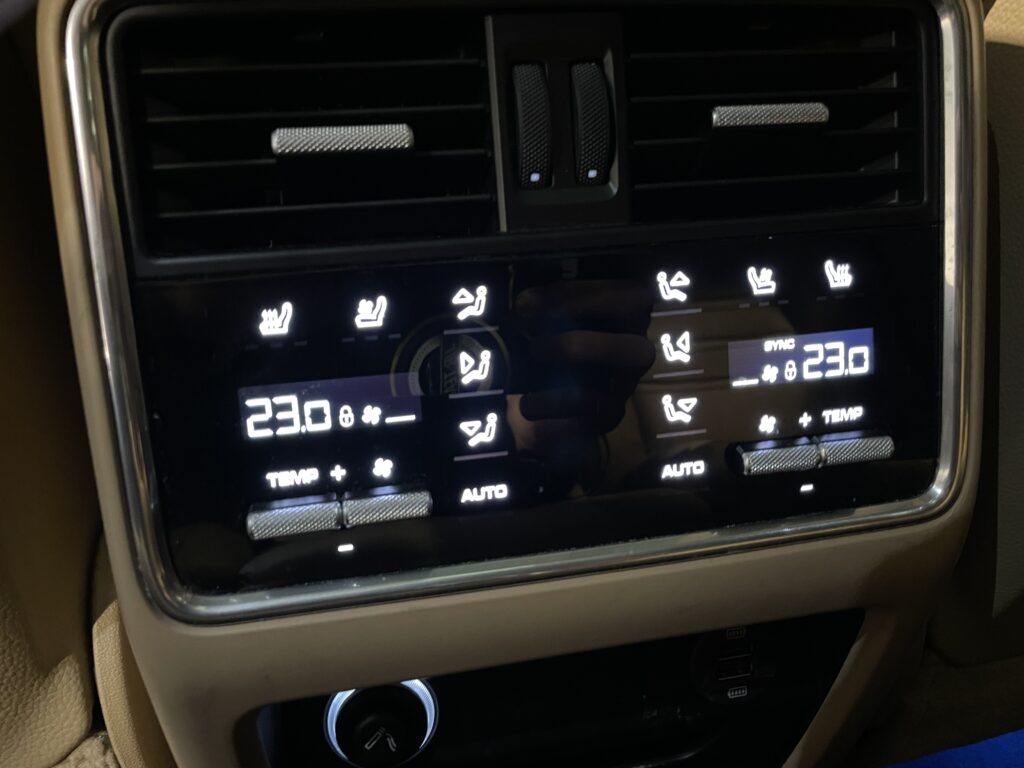 Climatisation arrière - Porsche Cayenne S