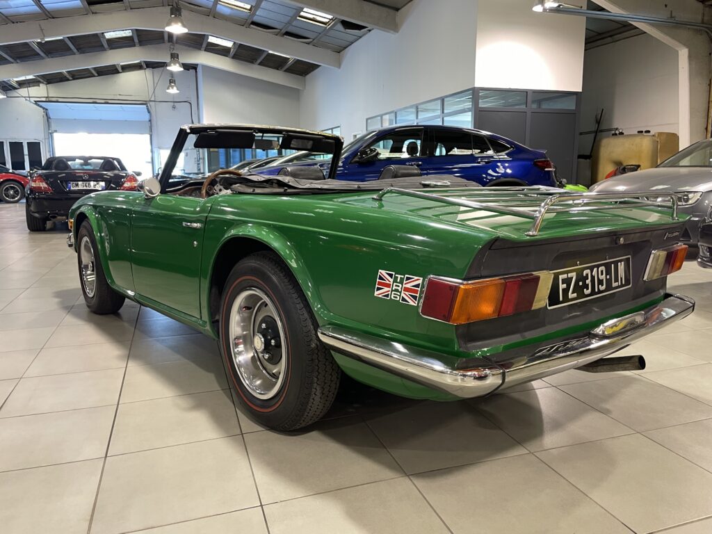 3/4 arrière gauche - Triumph TR6