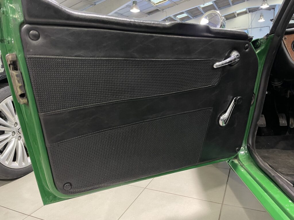 Intérieur de porte - Triumph TR6