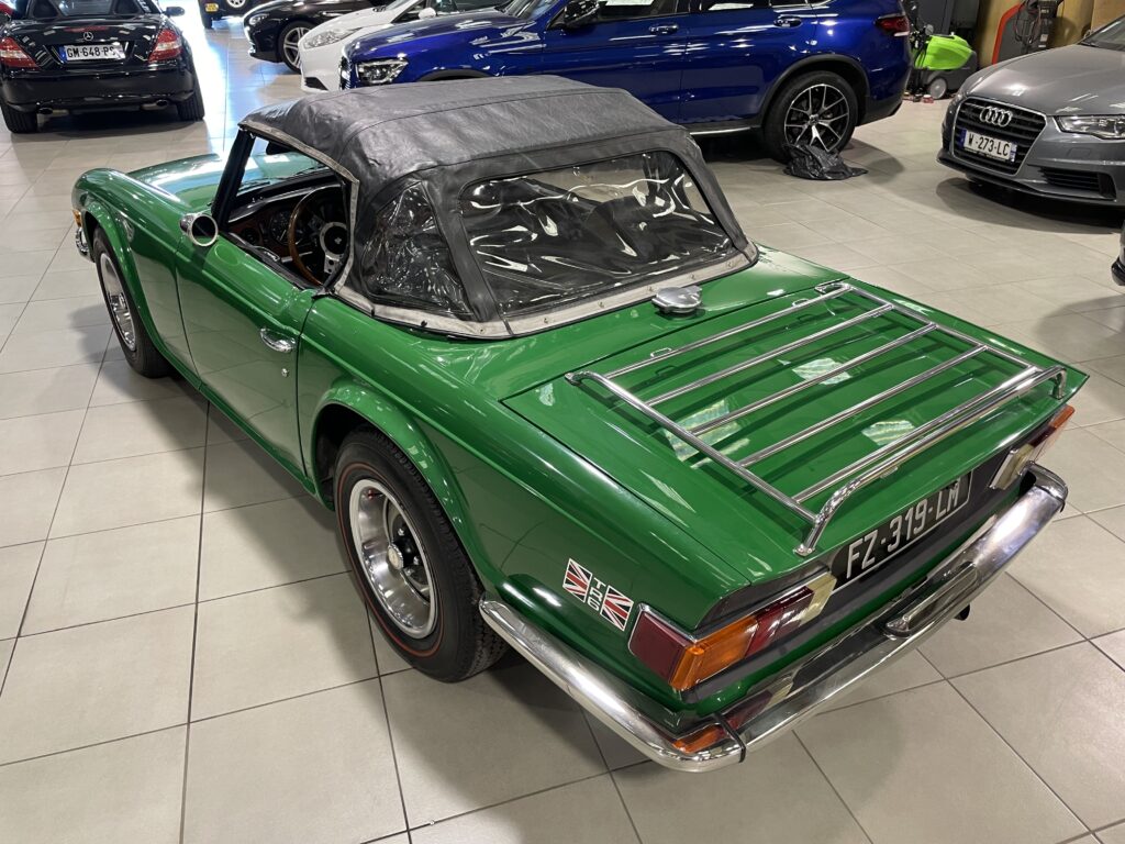 3/4 arrière - Triumph TR6